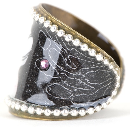 Handmade ring with pink crystal