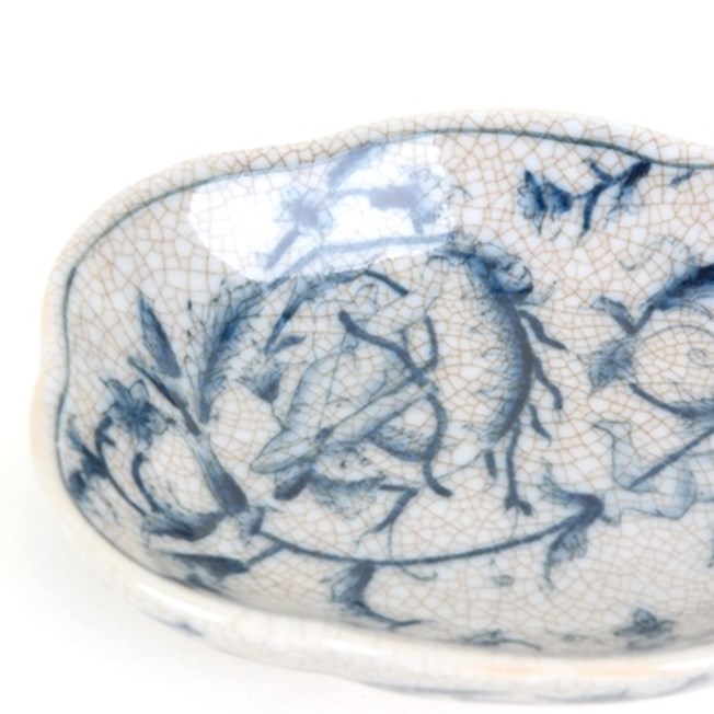 Detail dish ceramic blue