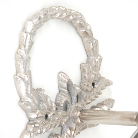 Detail Laurel Wreath