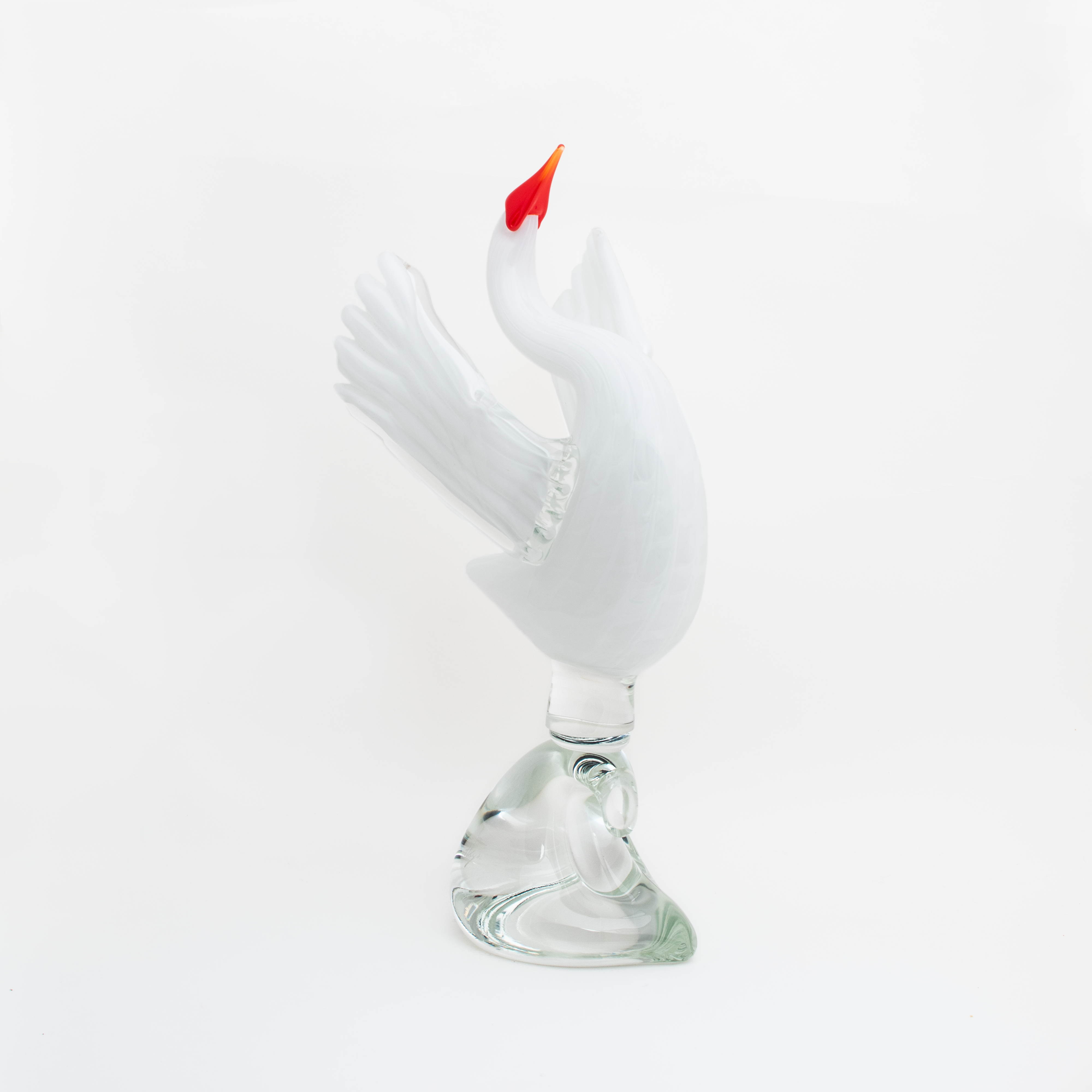 Glass Swan Sculpture/Object Elegance
