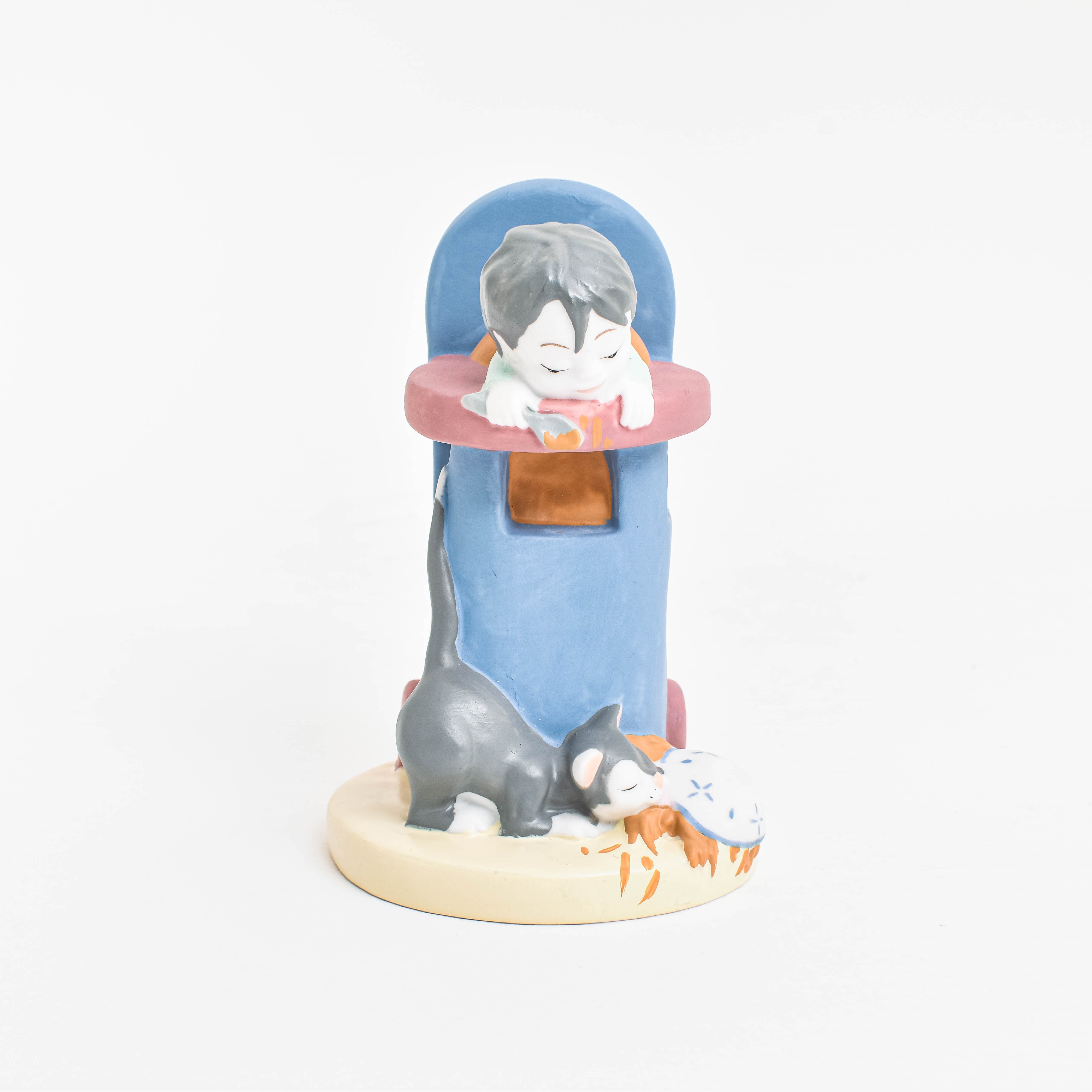 Sculpture Loving is Sharing