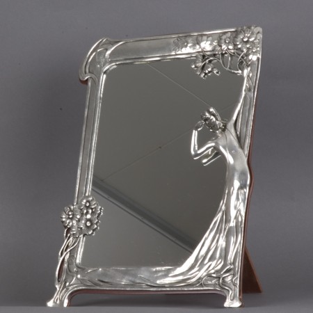Mirror Mayflower