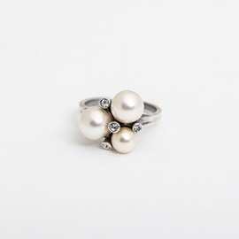 Ring Pearl