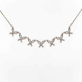 Necklace Bow