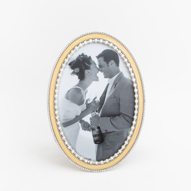 Picture Frame Oval with Pearls
