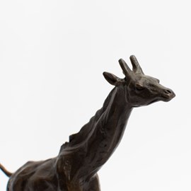 Bronzeskulptur Giraffe at gallop