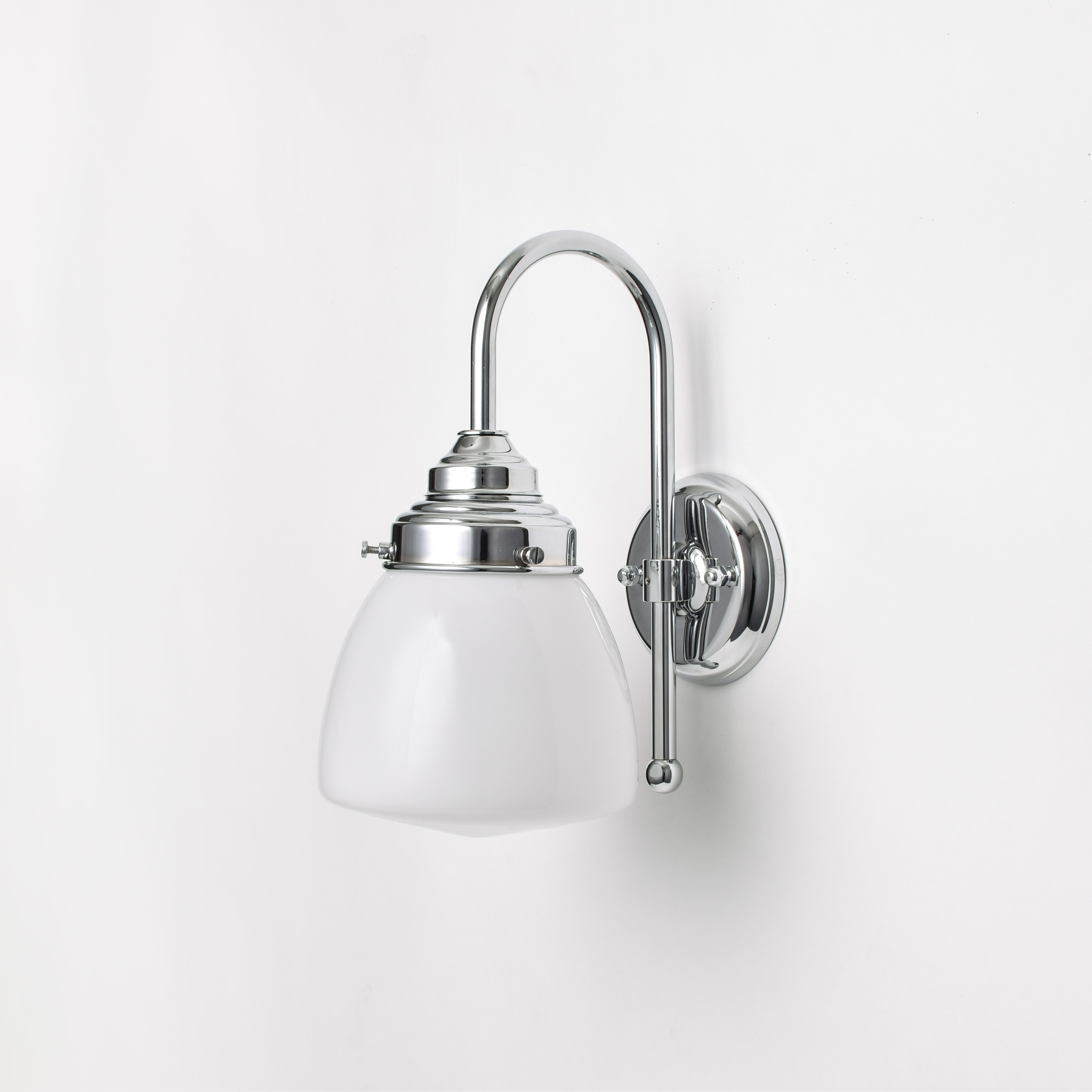 Wall Lamp School Globe Small Meander Chrome