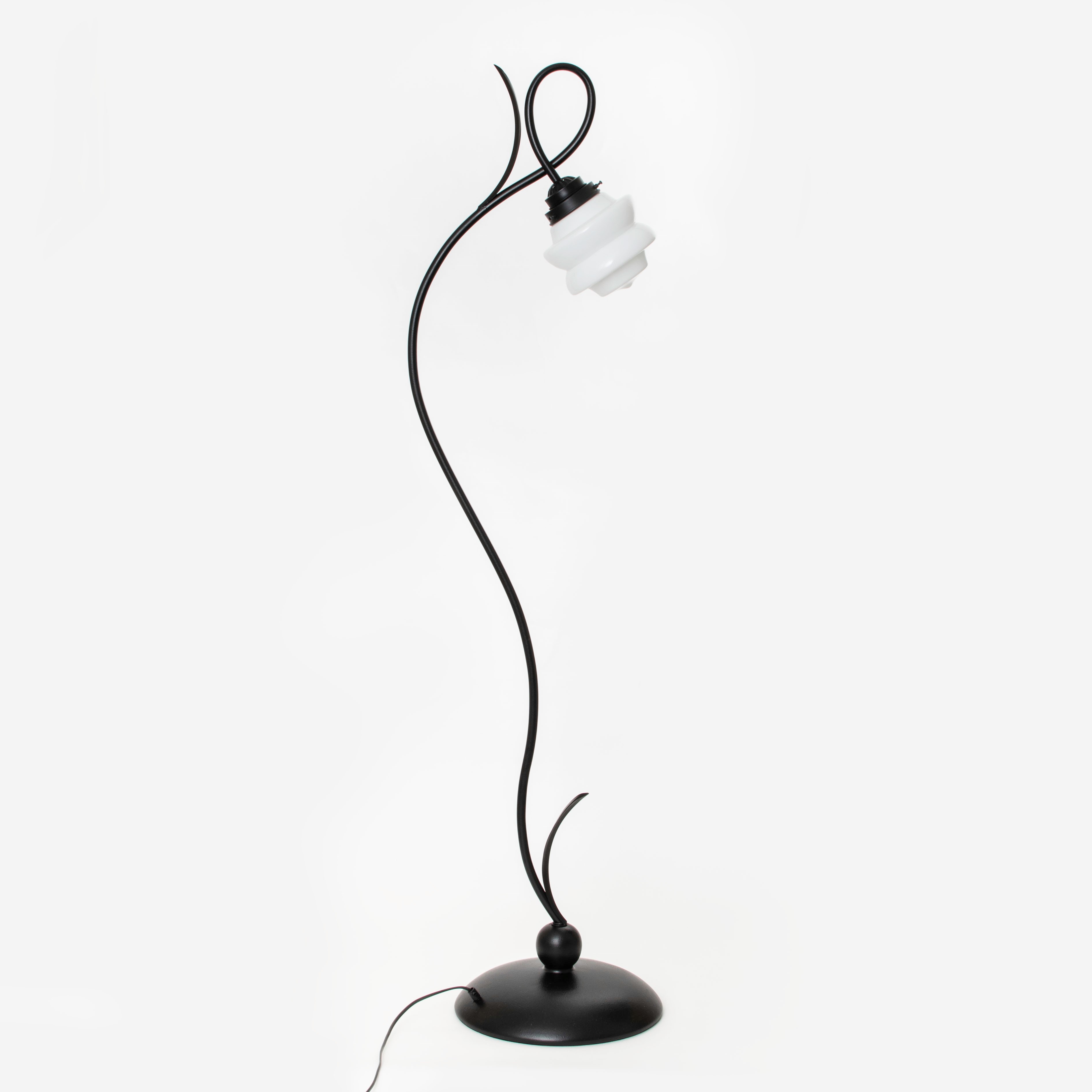 voorbeeld van een van onze Floor and Reading Lamps