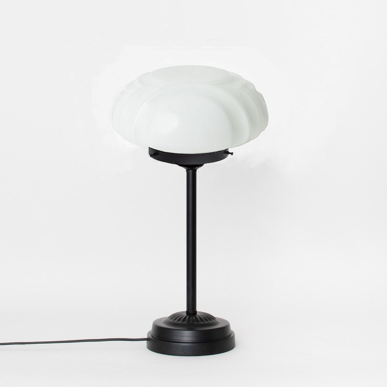 Table Lamp Slim Nouveau Swing Coupe Moonlight