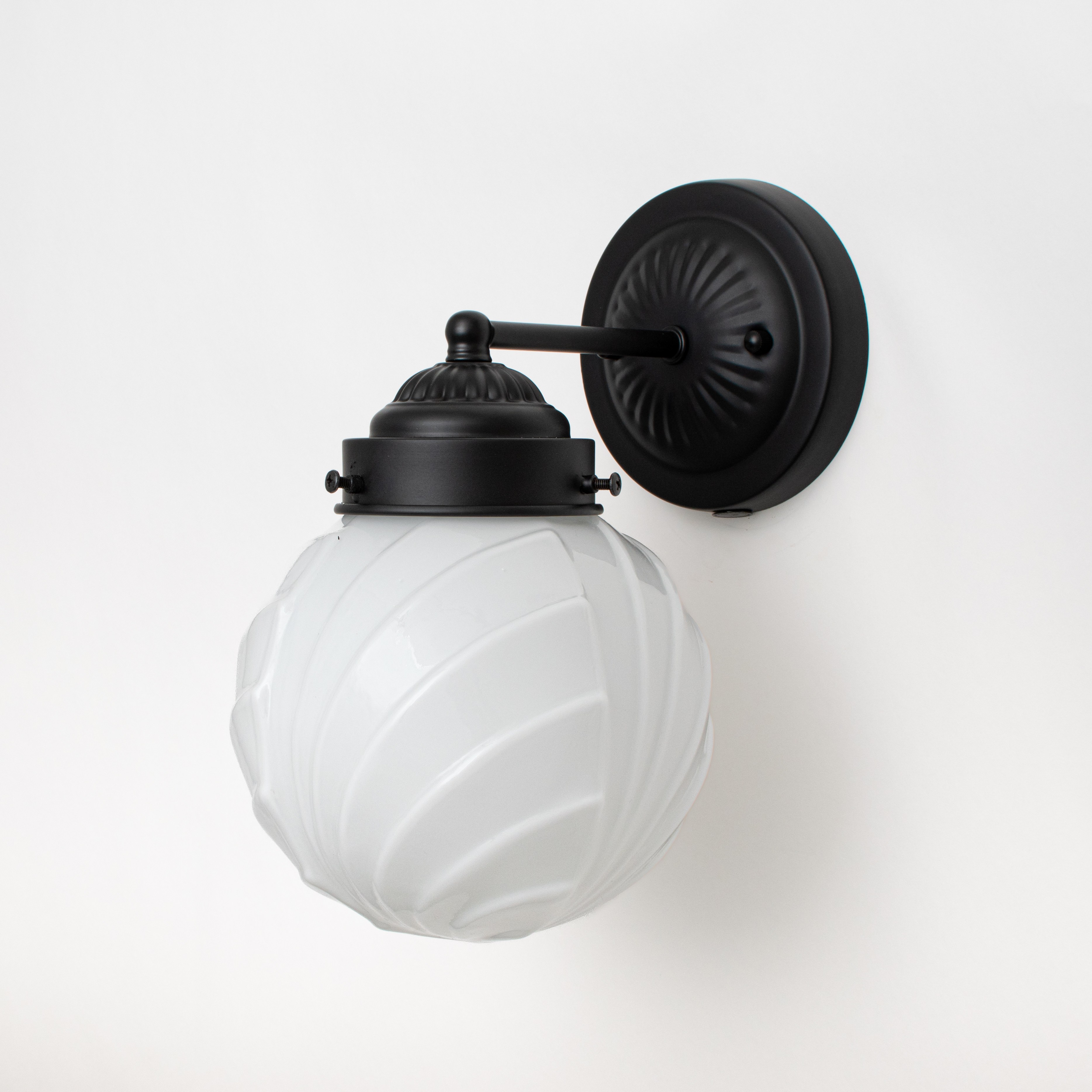 Wall Lamp Swingbulb Moonlight