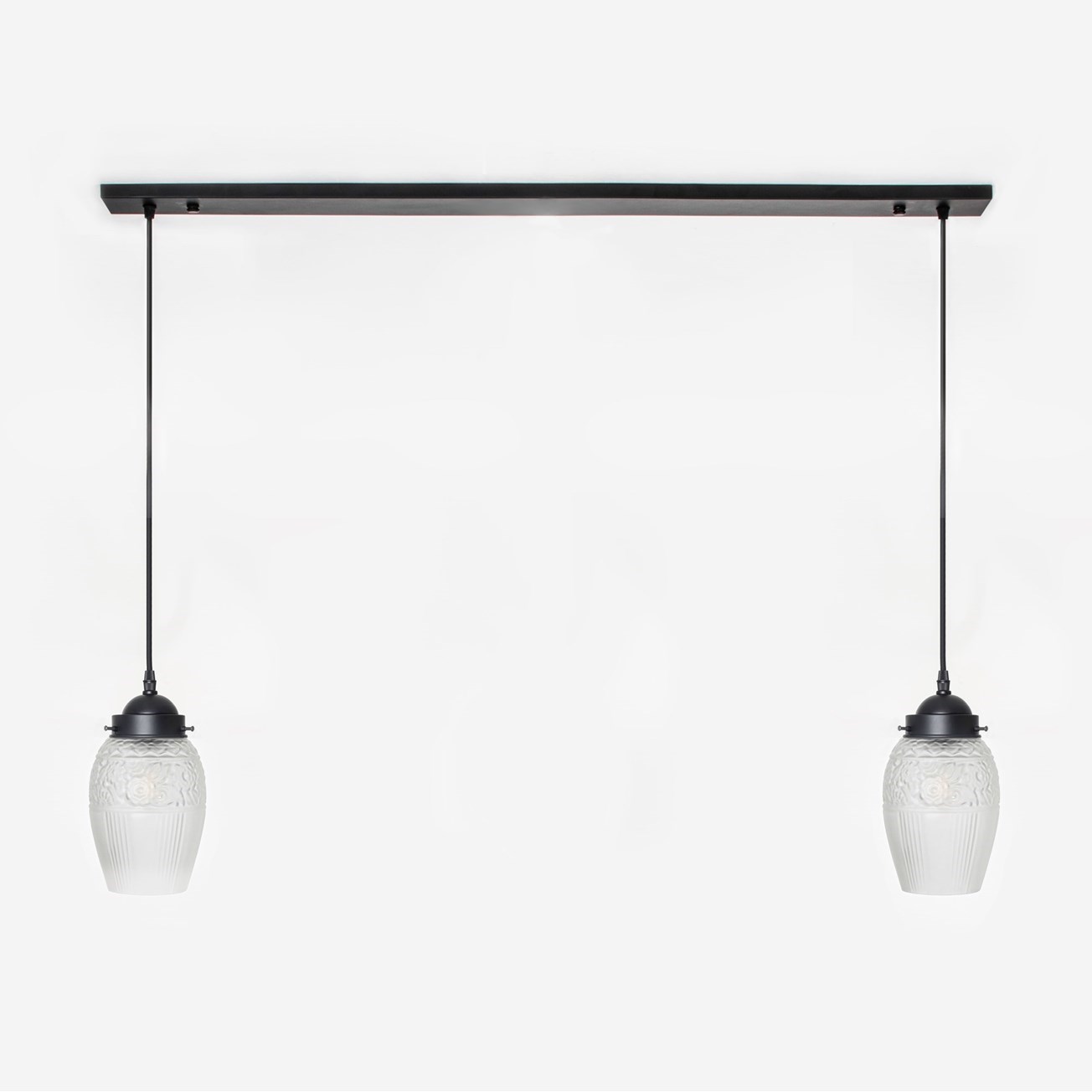 2 x Flower Yard on ceiling beam Moonlight
