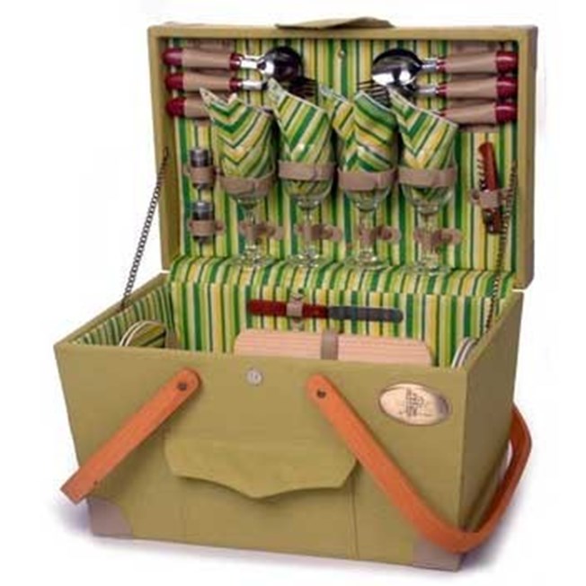 Complete Picnic Basket for 4 People